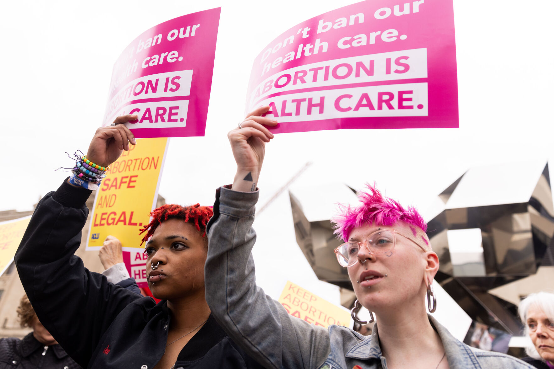 050422-owh-new-abortionrally-ar10.JPG